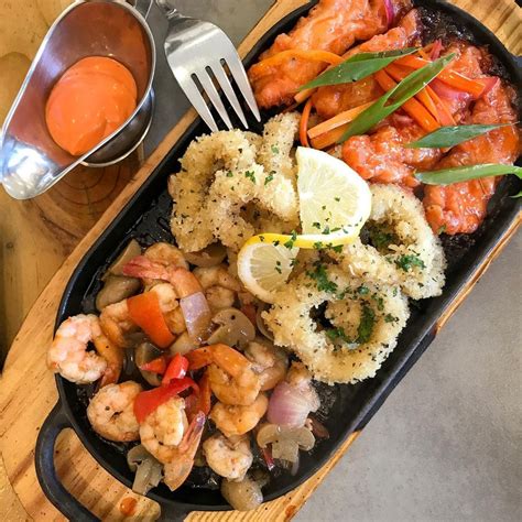 just sizzlin|Just Sizzlin' .